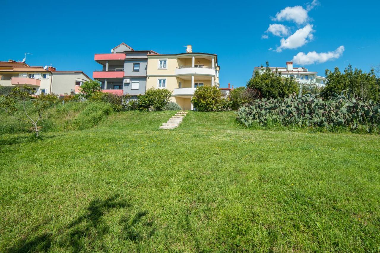 Villa Lucija Pula Exteriör bild